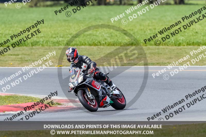 enduro digital images;event digital images;eventdigitalimages;no limits trackdays;peter wileman photography;racing digital images;snetterton;snetterton no limits trackday;snetterton photographs;snetterton trackday photographs;trackday digital images;trackday photos
